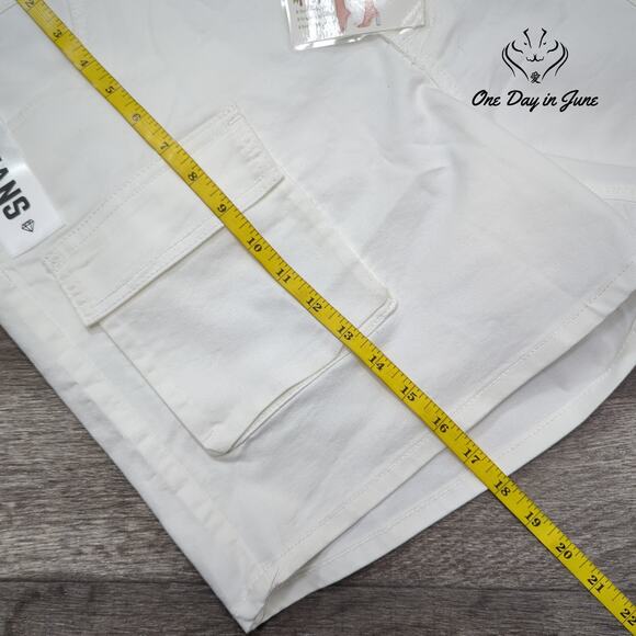 VIP Jeans Sculpting Stretch Shorts Size 21/22 - Picture 6 of 7